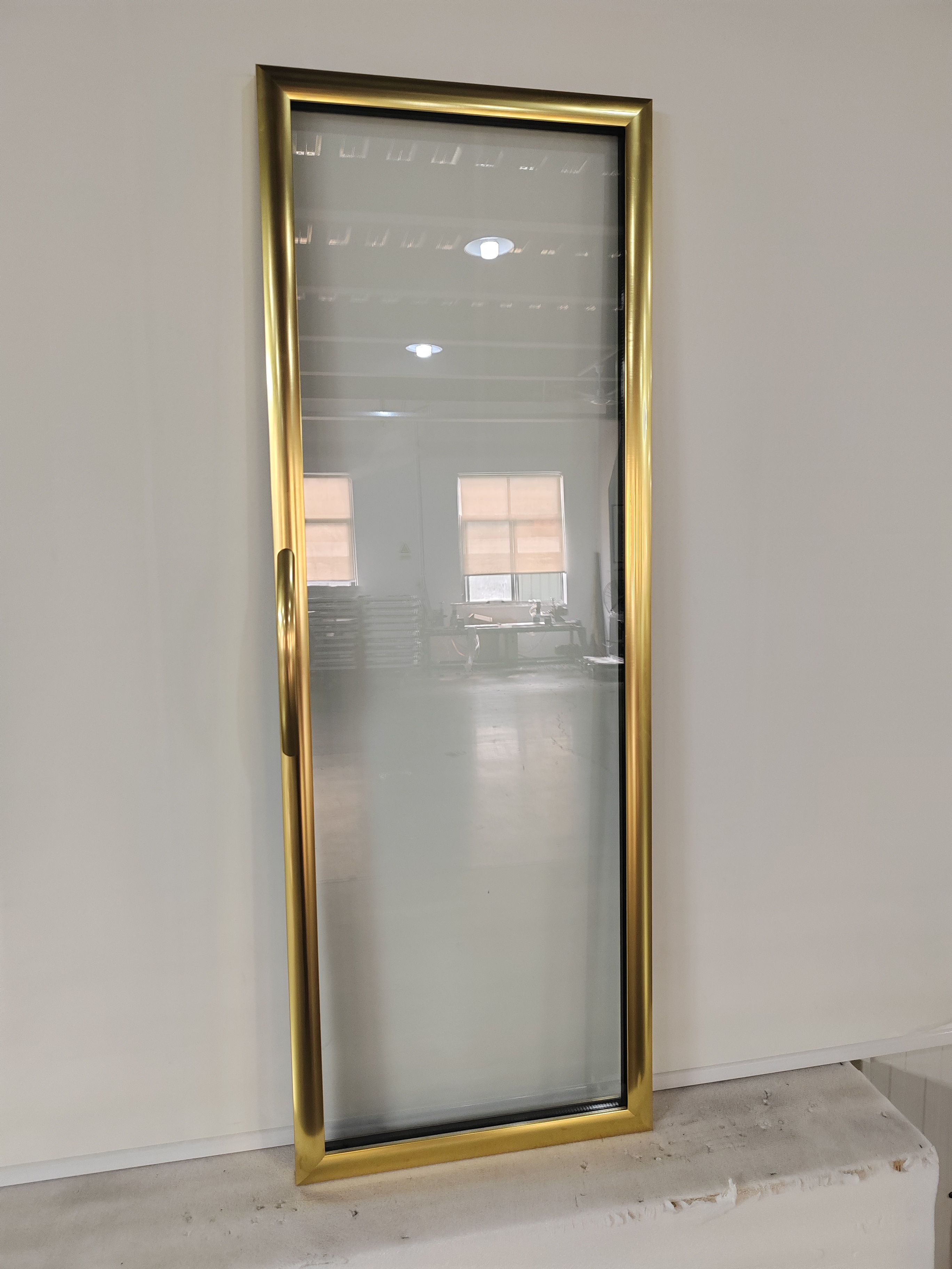 Yuebang Glass' Golden Aluminum Frame Glass Door for Beverage Coolers & More